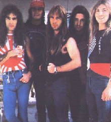 Steve, Nicko, Bruce, Adrian, Dave; Yl 1983, klasik Maiden kadrosu bir arada